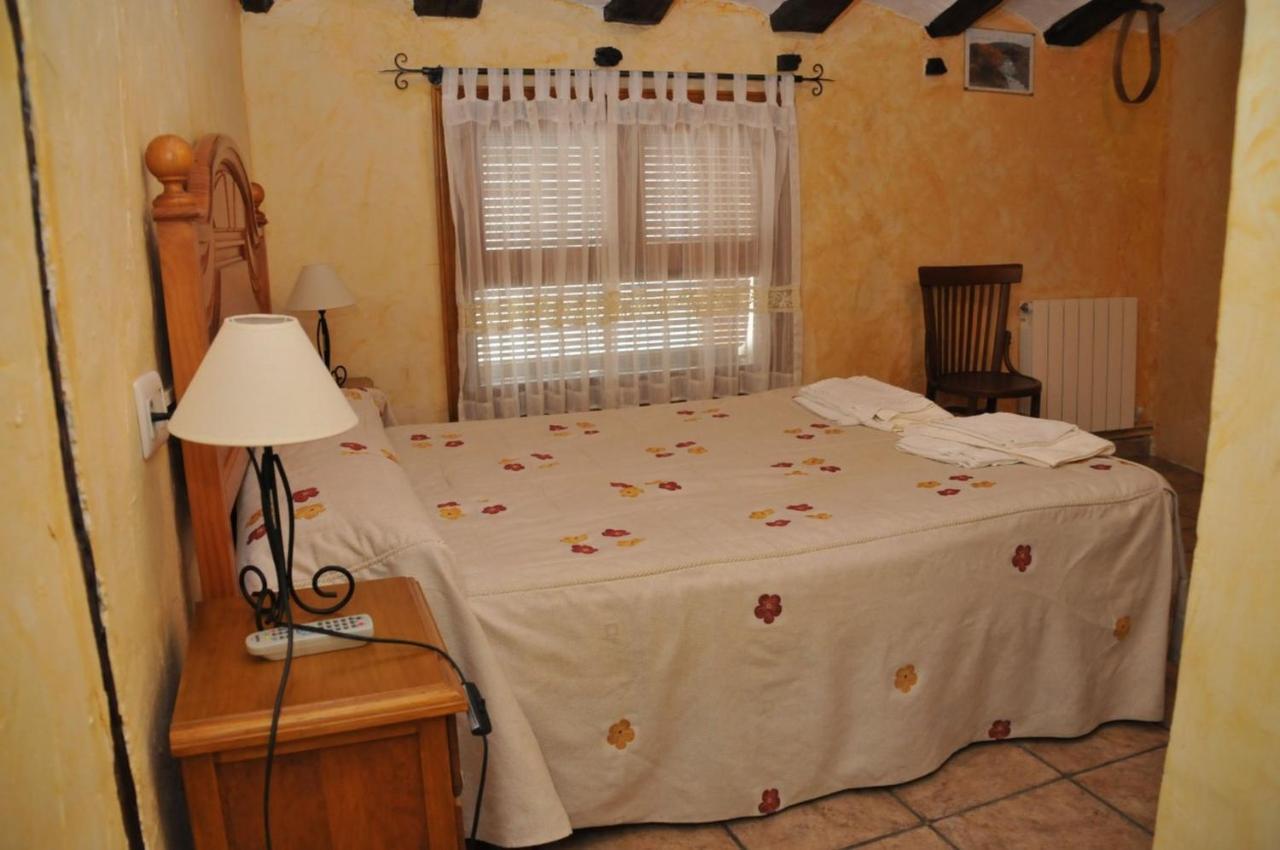 Casa Rural "La Bardena Blanca I " Аргедас Екстериор снимка