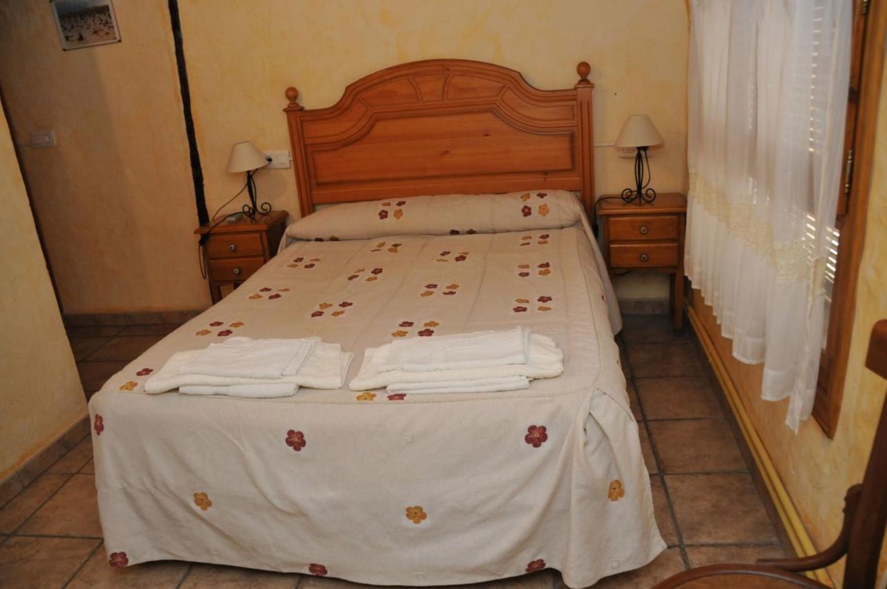 Casa Rural "La Bardena Blanca I " Аргедас Екстериор снимка